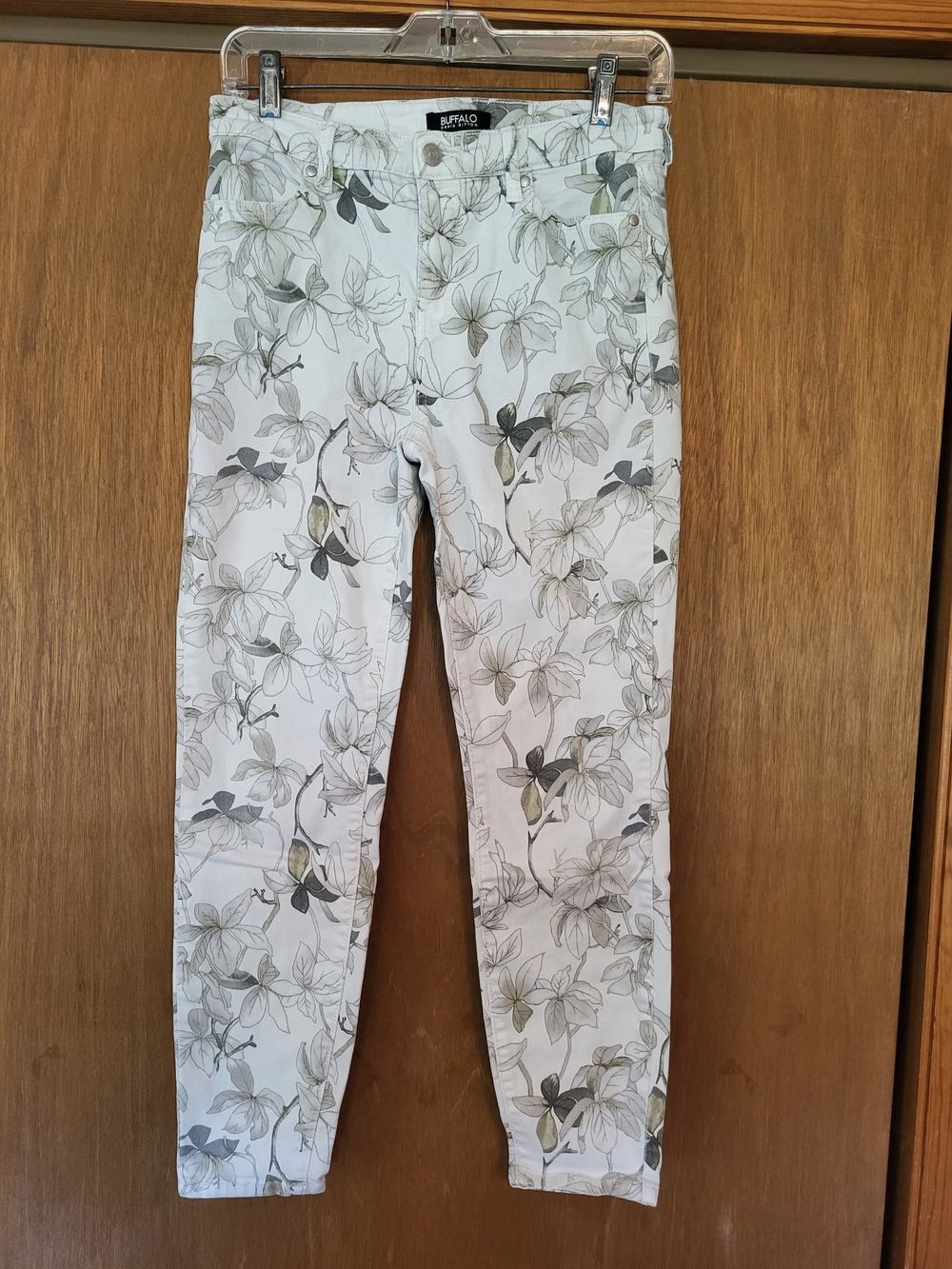 Buffalo David Bitton Havana White Floral Skinny Pants, Size 6/28